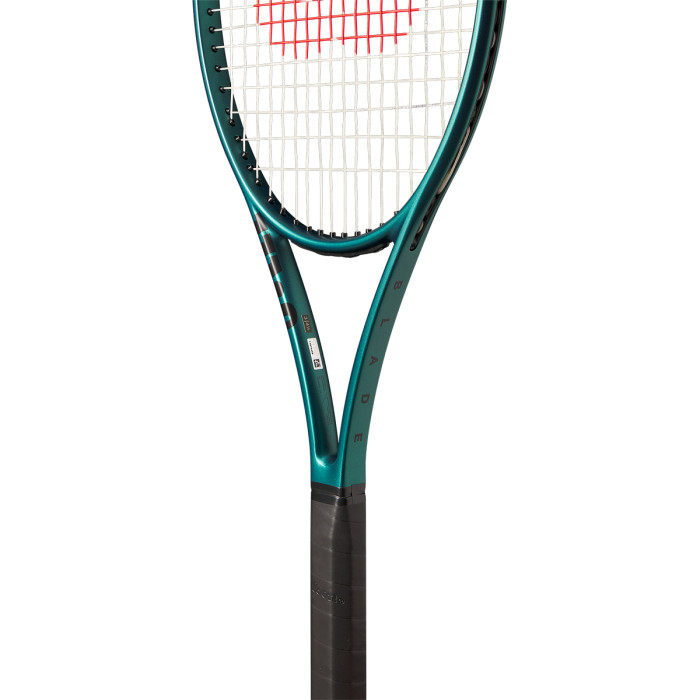 Test racket wilson blade 98 18*20 v9.0 (305 gr) Test racket wilson blade 98 18*20 v9.0 (305 gr)
