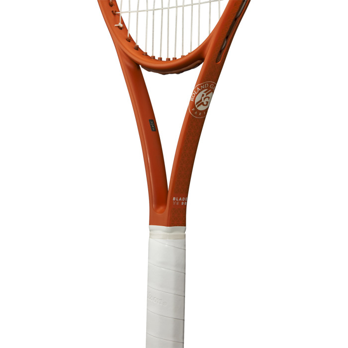 Raquette WILSON blade 98 16*19 v9.0 roland garros (305 gr) Raquette WILSON blade 98 16*19 v9.0 roland garros (305 gr)