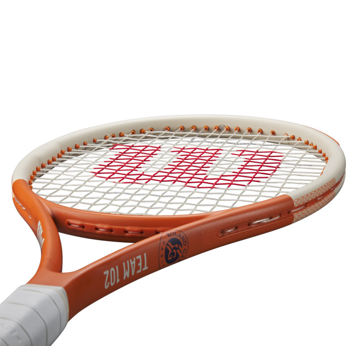Raquette WILSON roland garros team 102 (249 gr) Raquette WILSON roland garros team 102 (249 gr)
