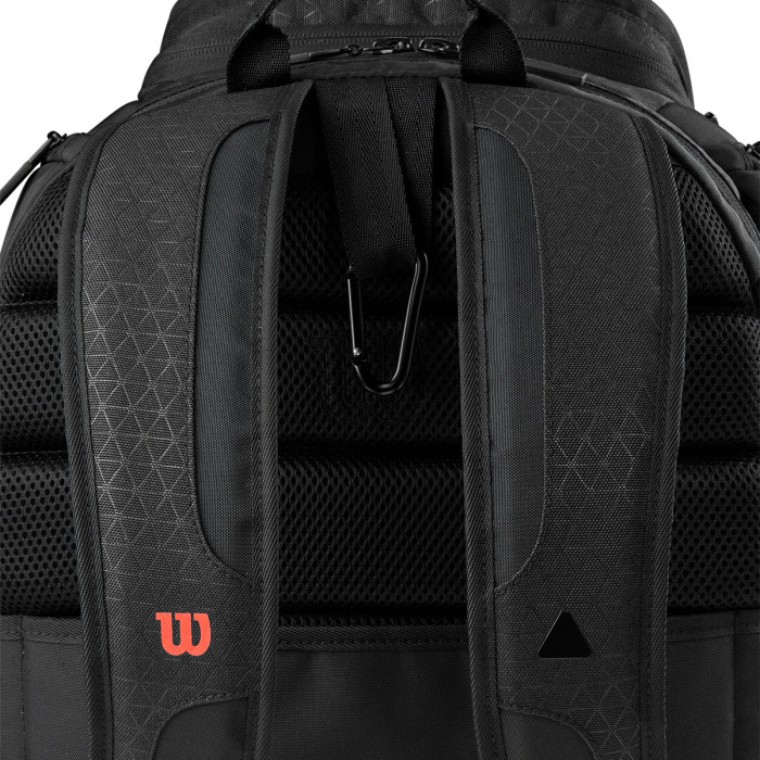 WILSON clash v3 backpack WILSON clash v3 backpack