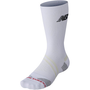 1 paire de chaussettes NEW BALANCE foundation light (mid) 1 paire de chaussettes NEW BALANCE foundation light (mid)