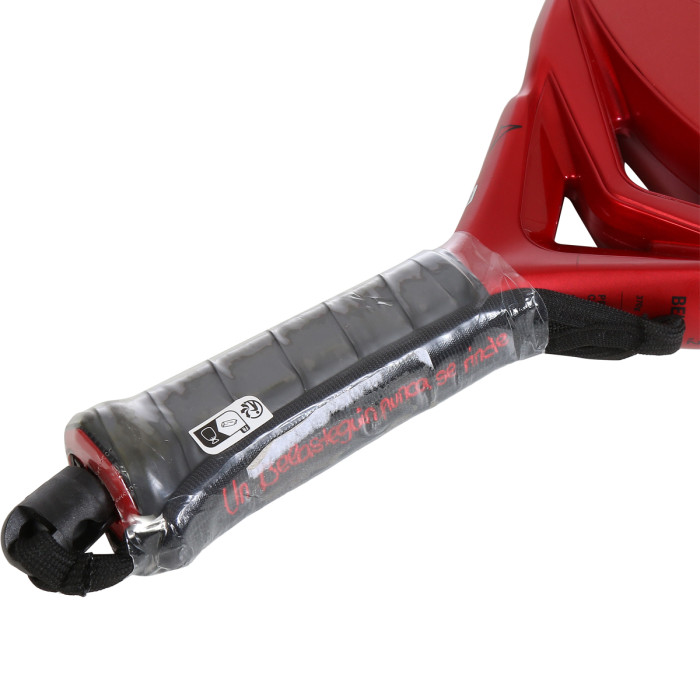 Wilson bela pro v2 used padel racket Wilson bela pro v2 used padel racket